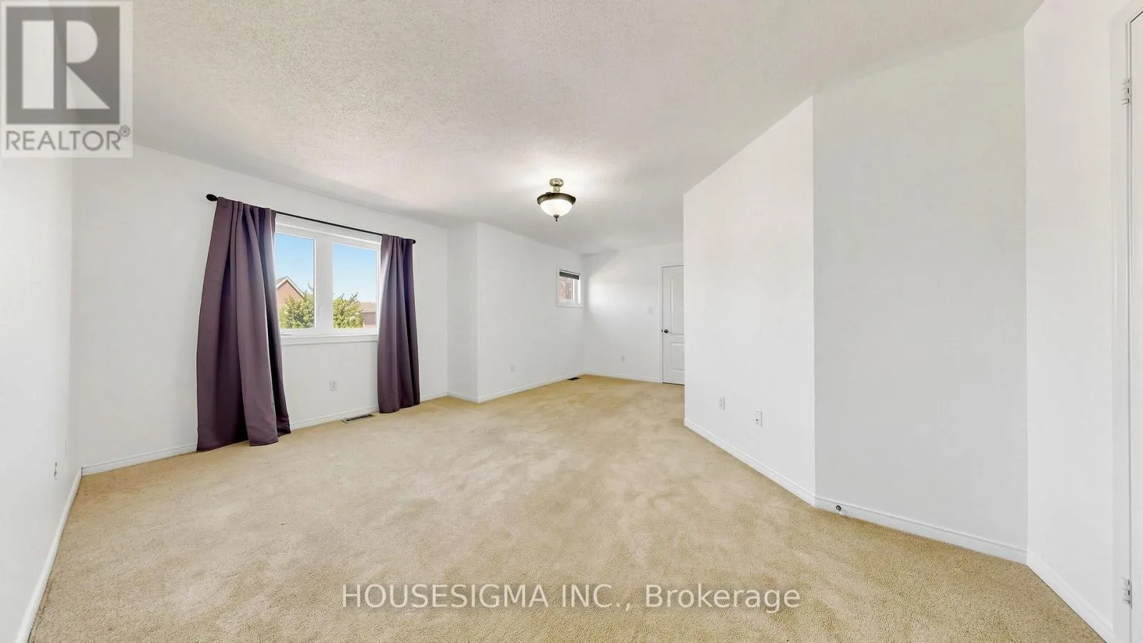 32 WILLOUGHBY WAY