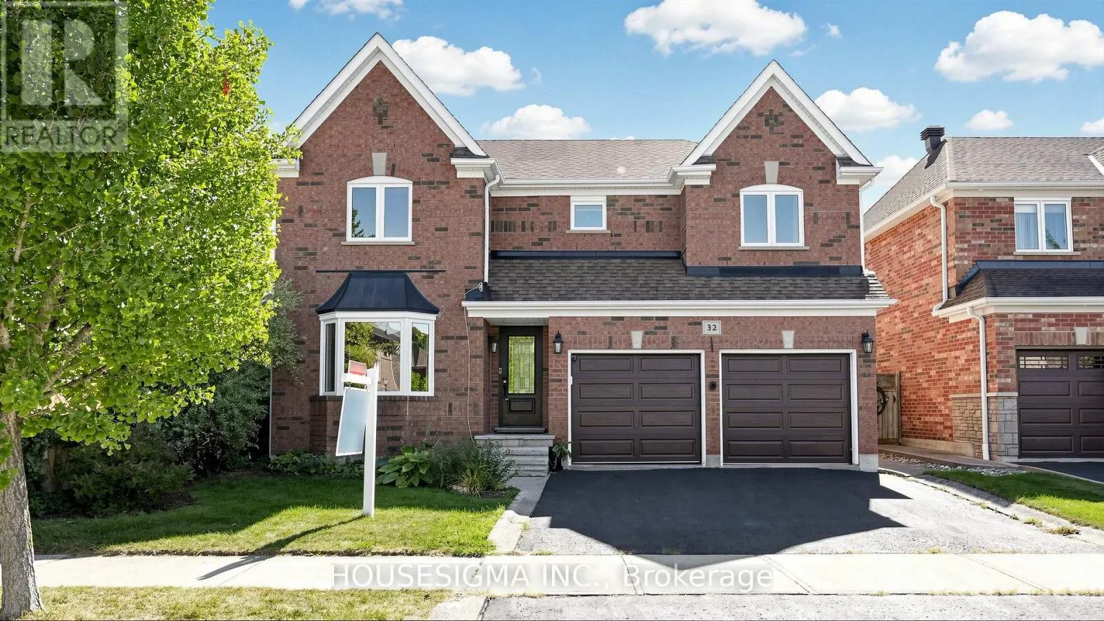 32 WILLOUGHBY WAY
