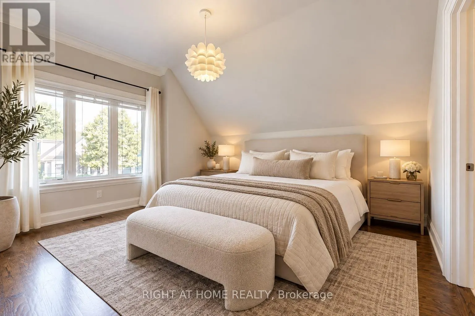 490 ORCHARD DRIVE