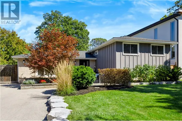 493 FORESTWOOD CRESCENT