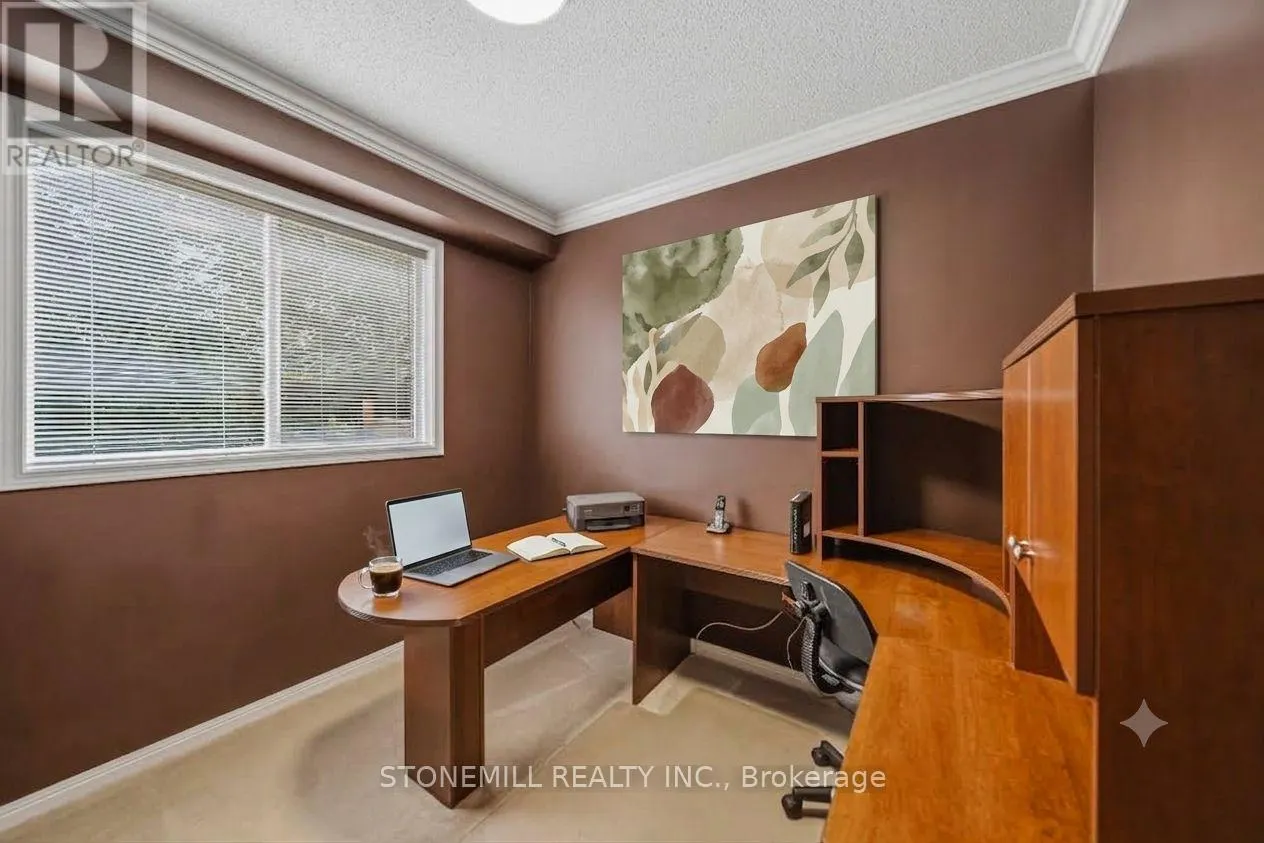 1661 DEMPSEY CRESCENT