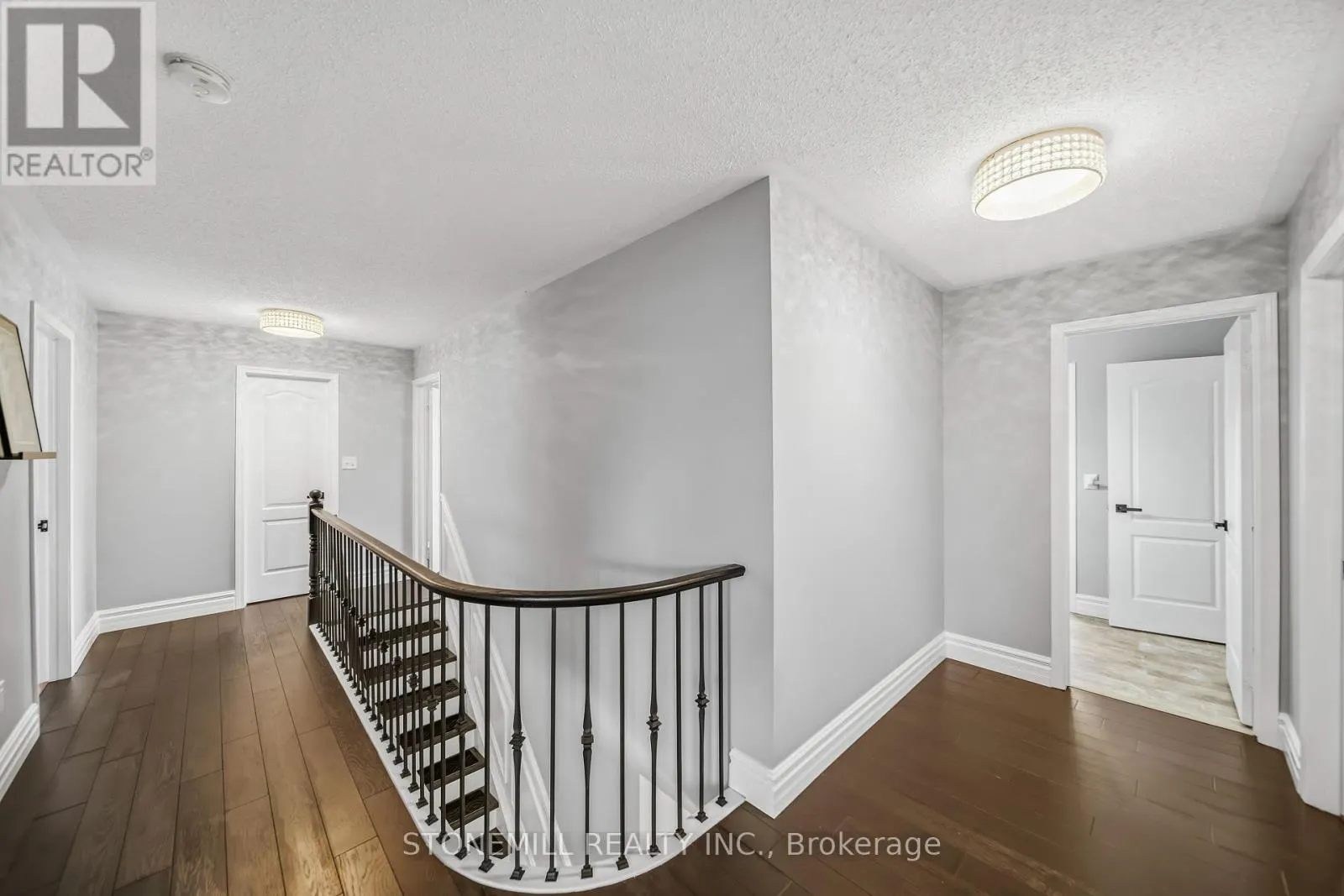 1661 DEMPSEY CRESCENT