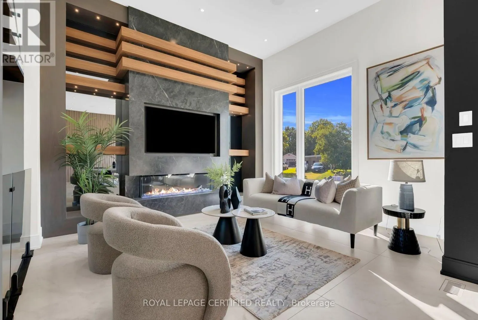 1374 TANSLEY DRIVE