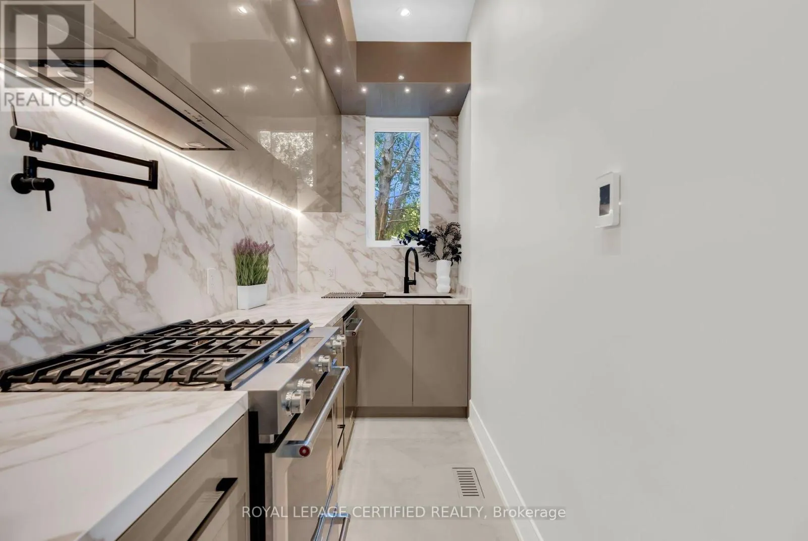 1374 TANSLEY DRIVE