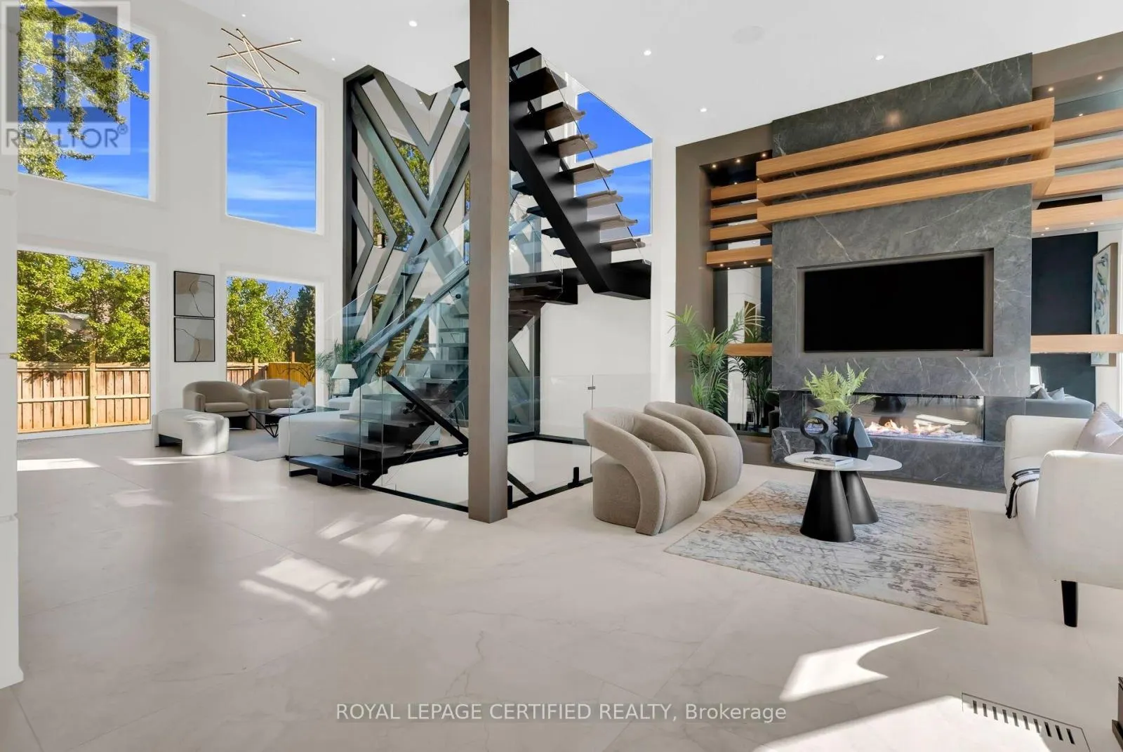 1374 TANSLEY DRIVE