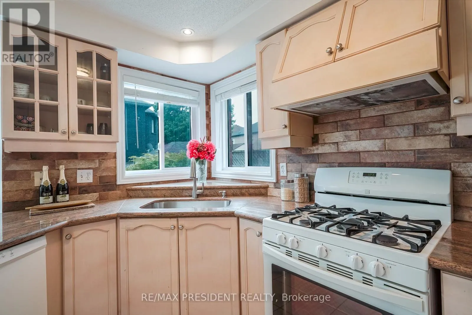 13 TARQUINI CRESCENT