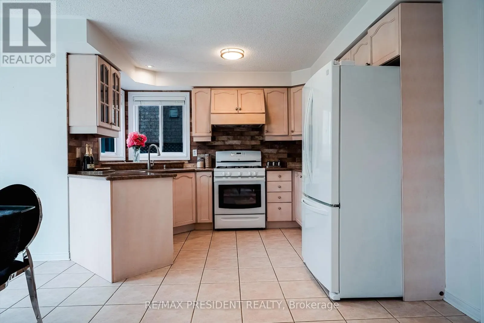 13 TARQUINI CRESCENT