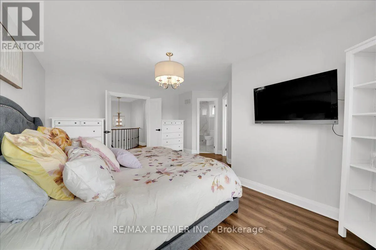 23 BERRYDOWN DRIVE