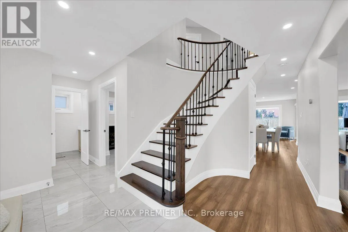 23 BERRYDOWN DRIVE