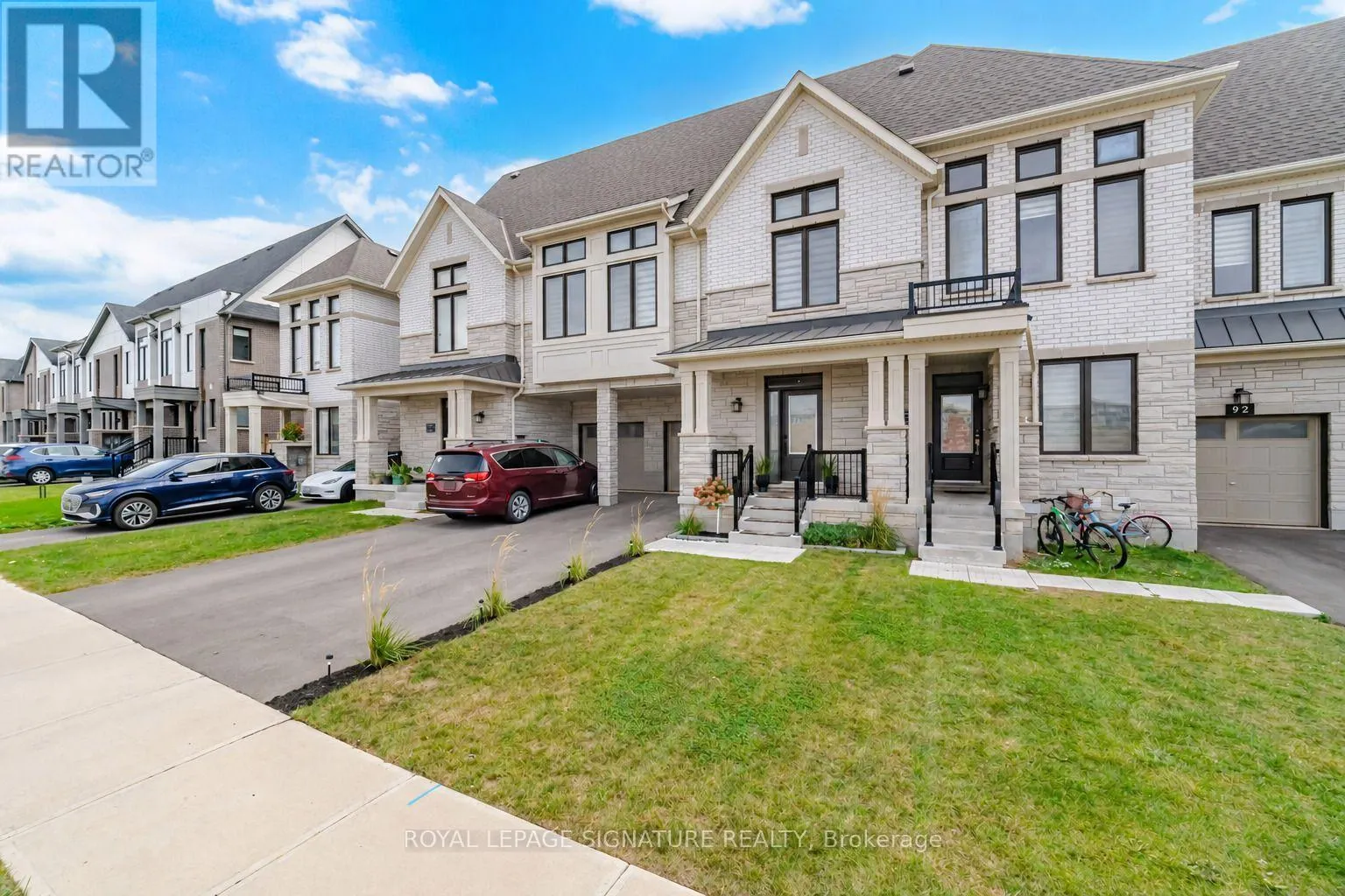 94 SETTLERS ROAD E