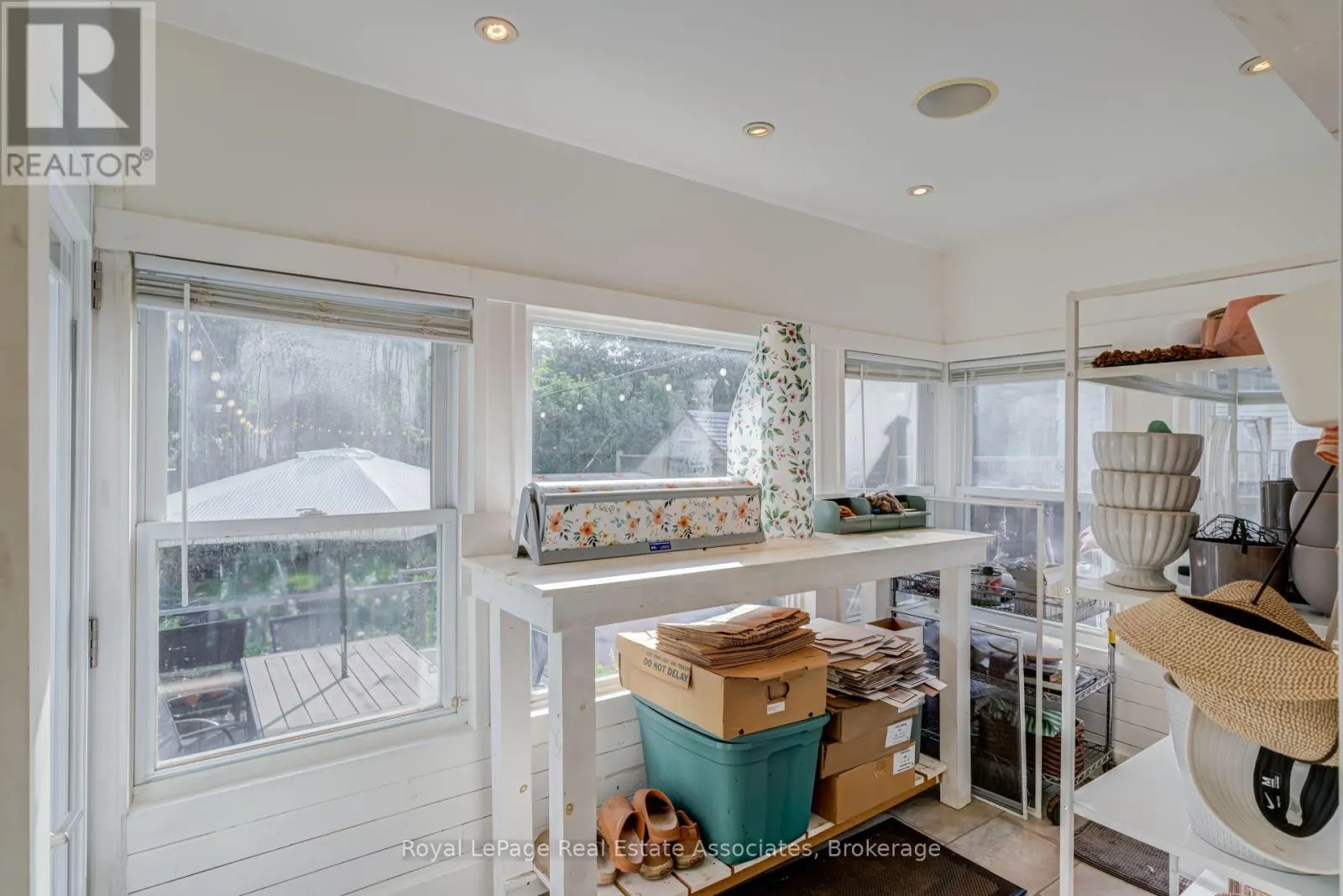 889 THIRD STREET