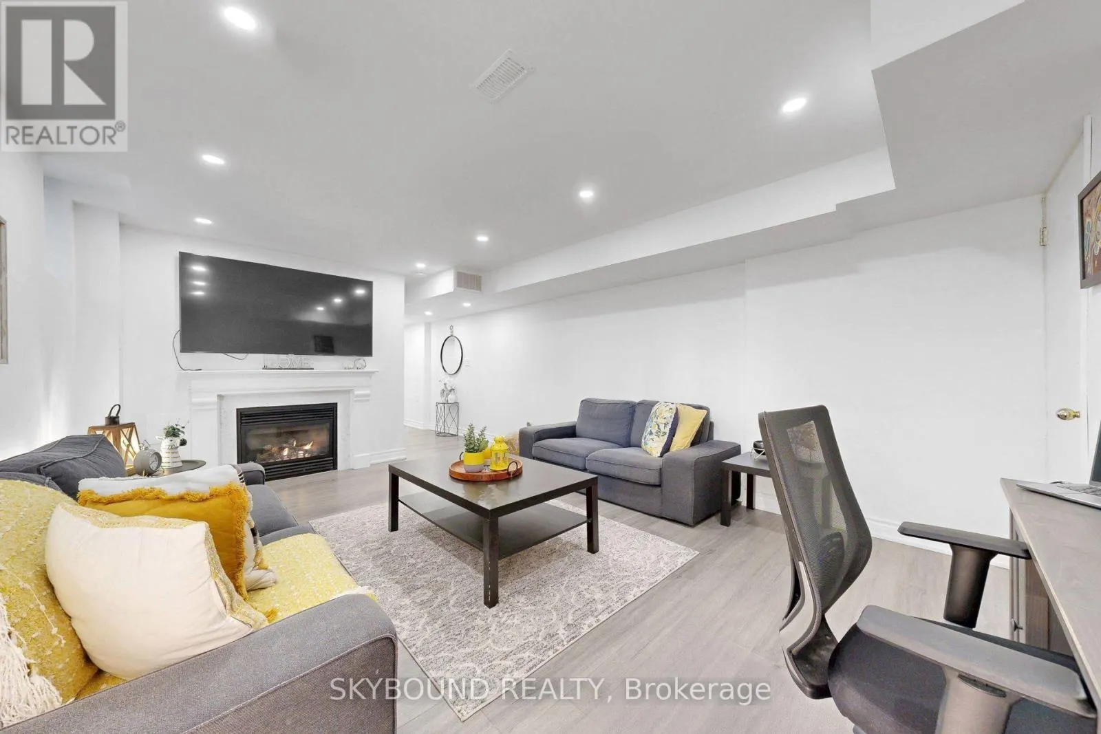 1455 HAWS CRESCENT