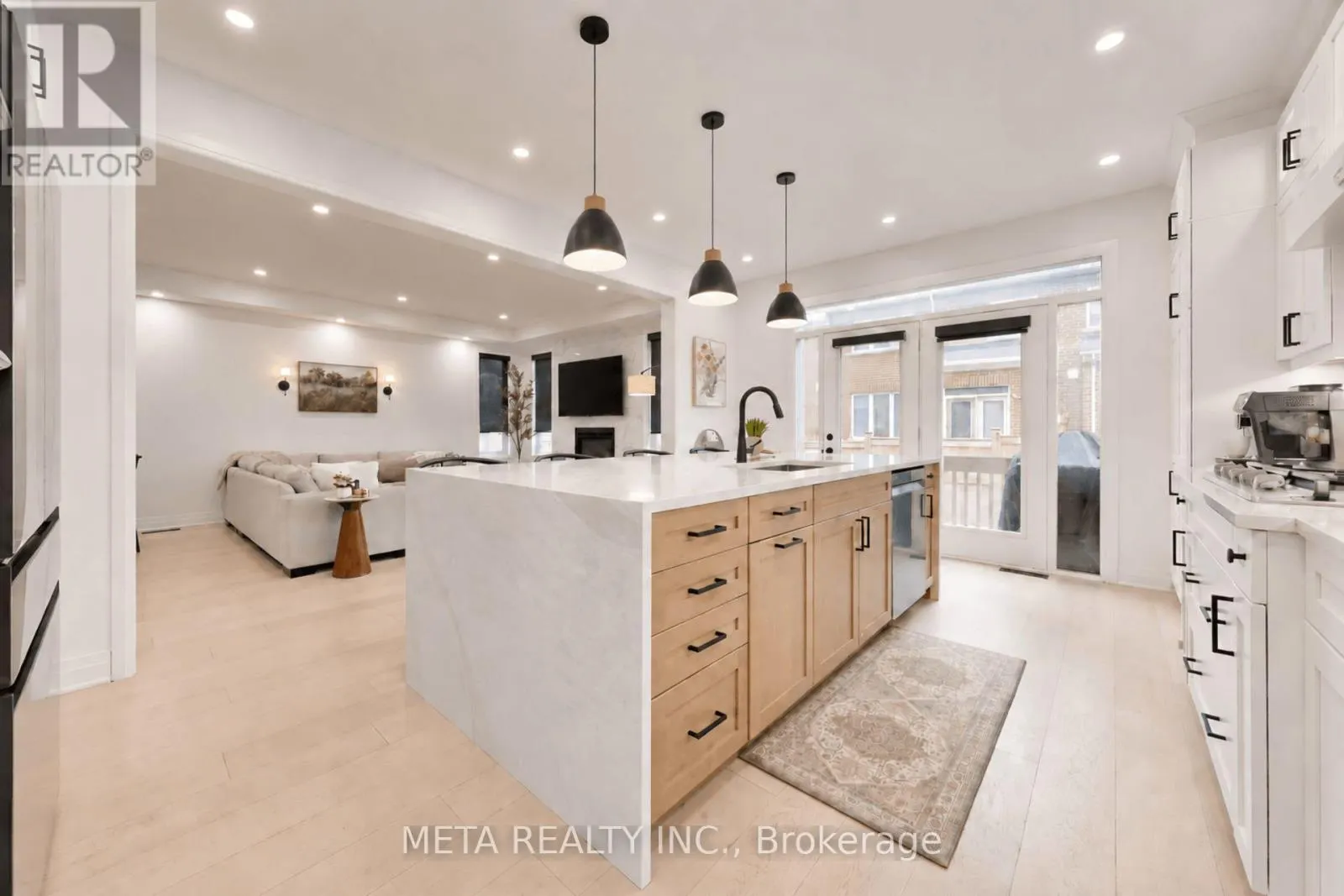1602 SEVERN DRIVE