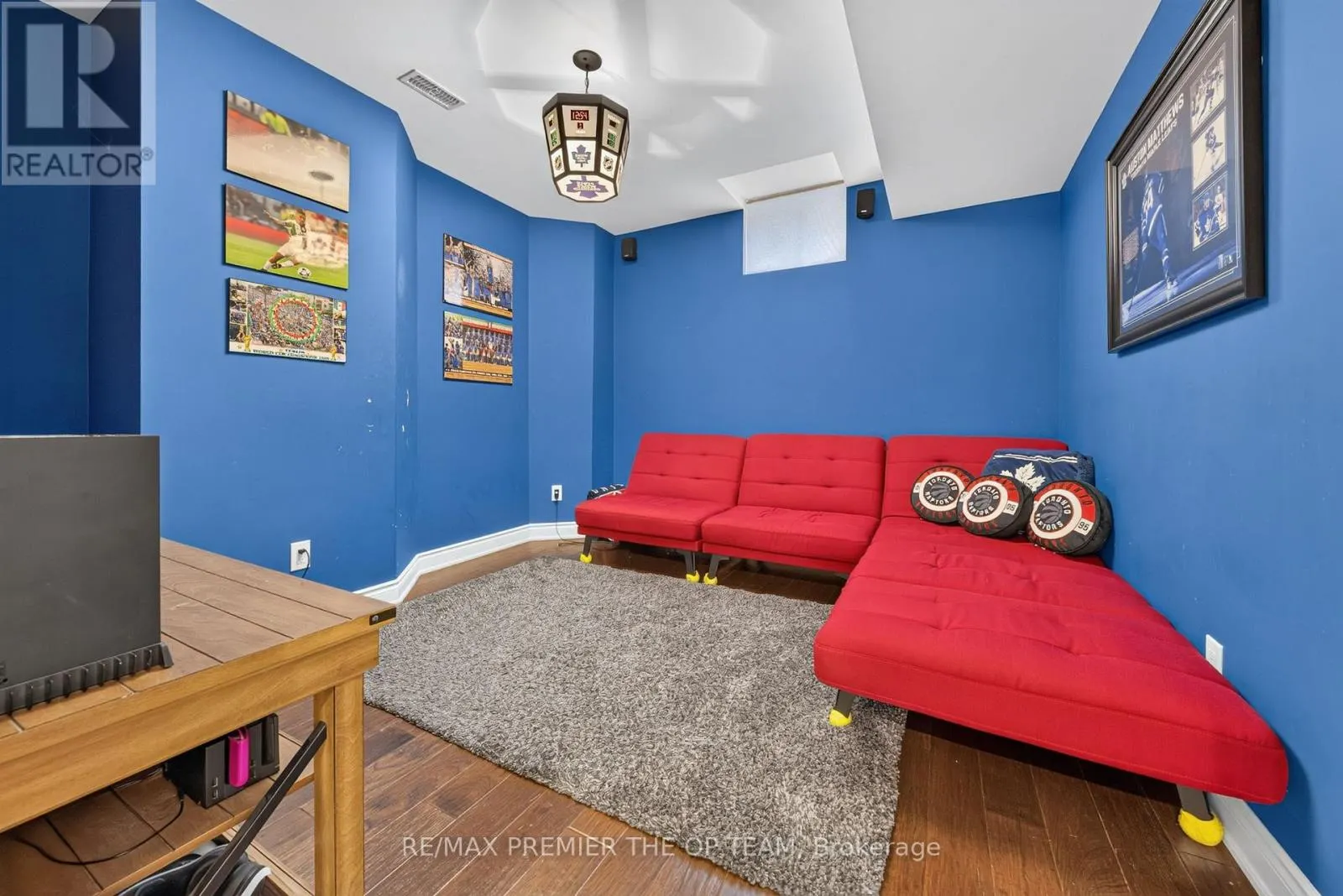 38 GENTLE FOX DRIVE