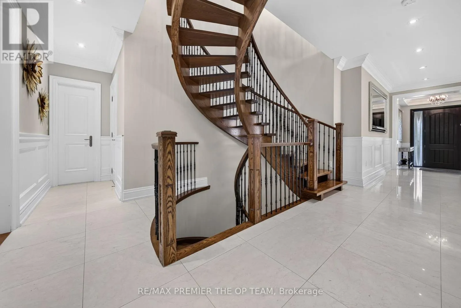 38 GENTLE FOX DRIVE