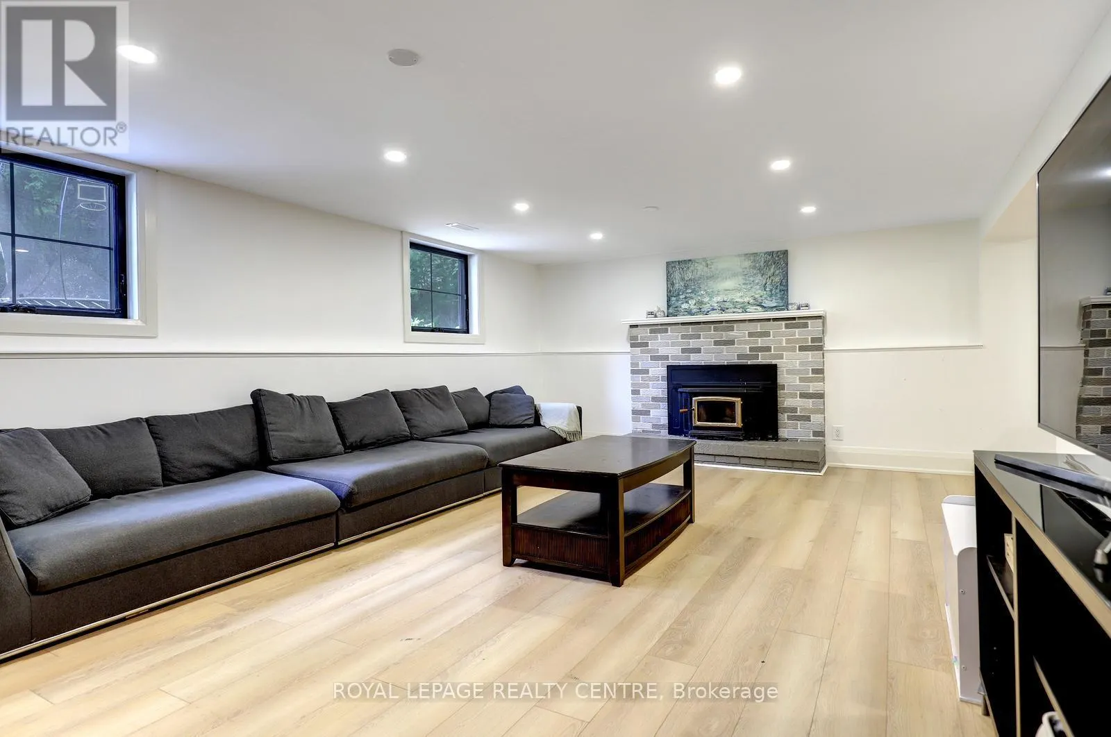 69 GLENDA JANE DRIVE
