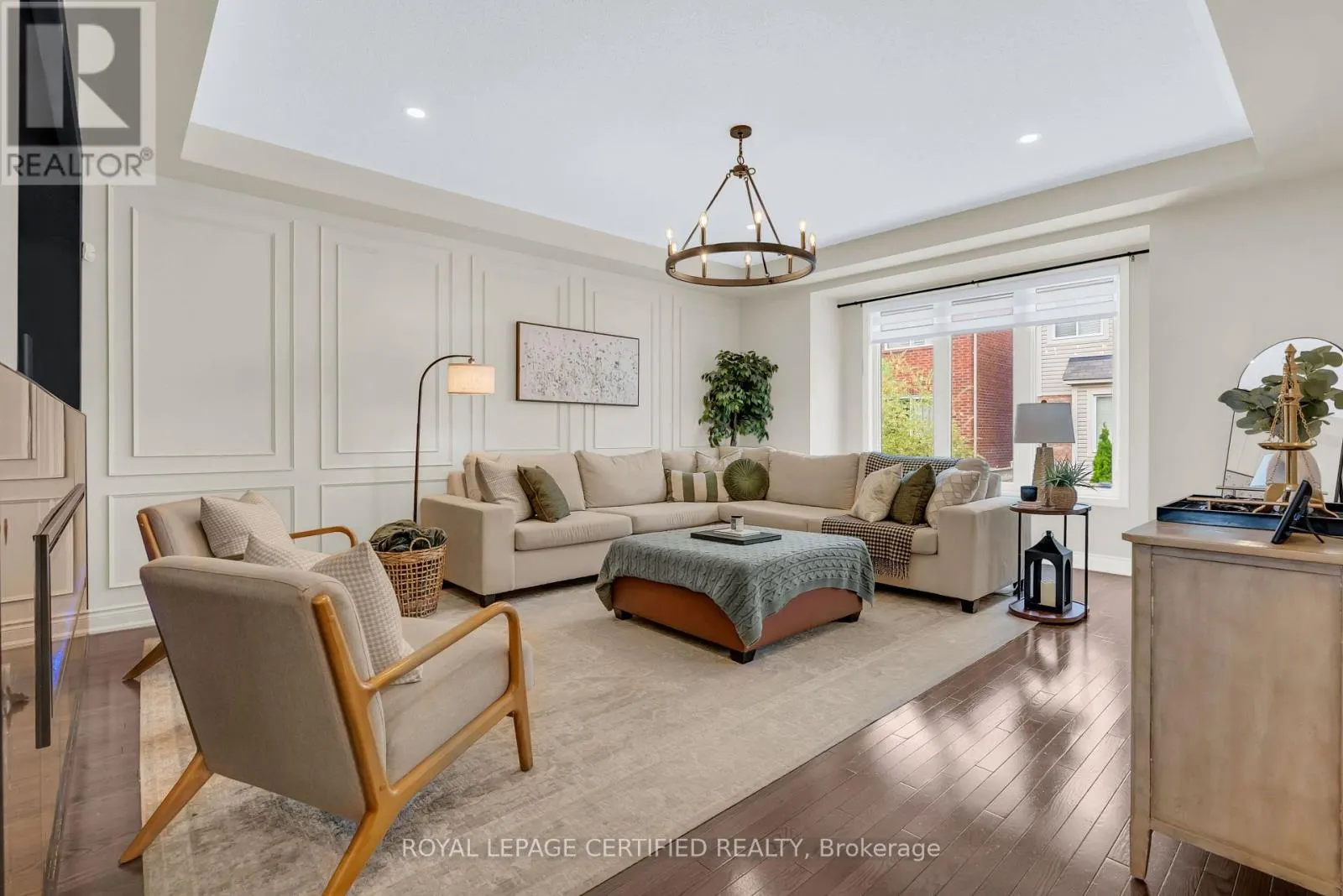 921 HEPBURN ROAD