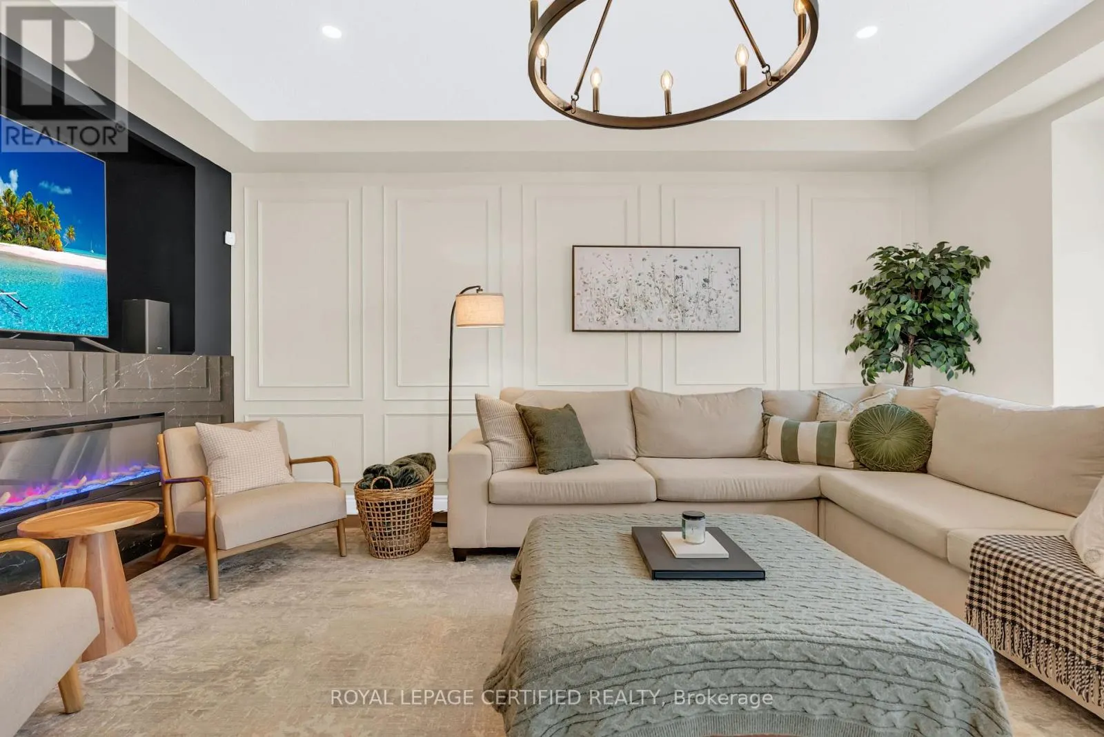 921 HEPBURN ROAD