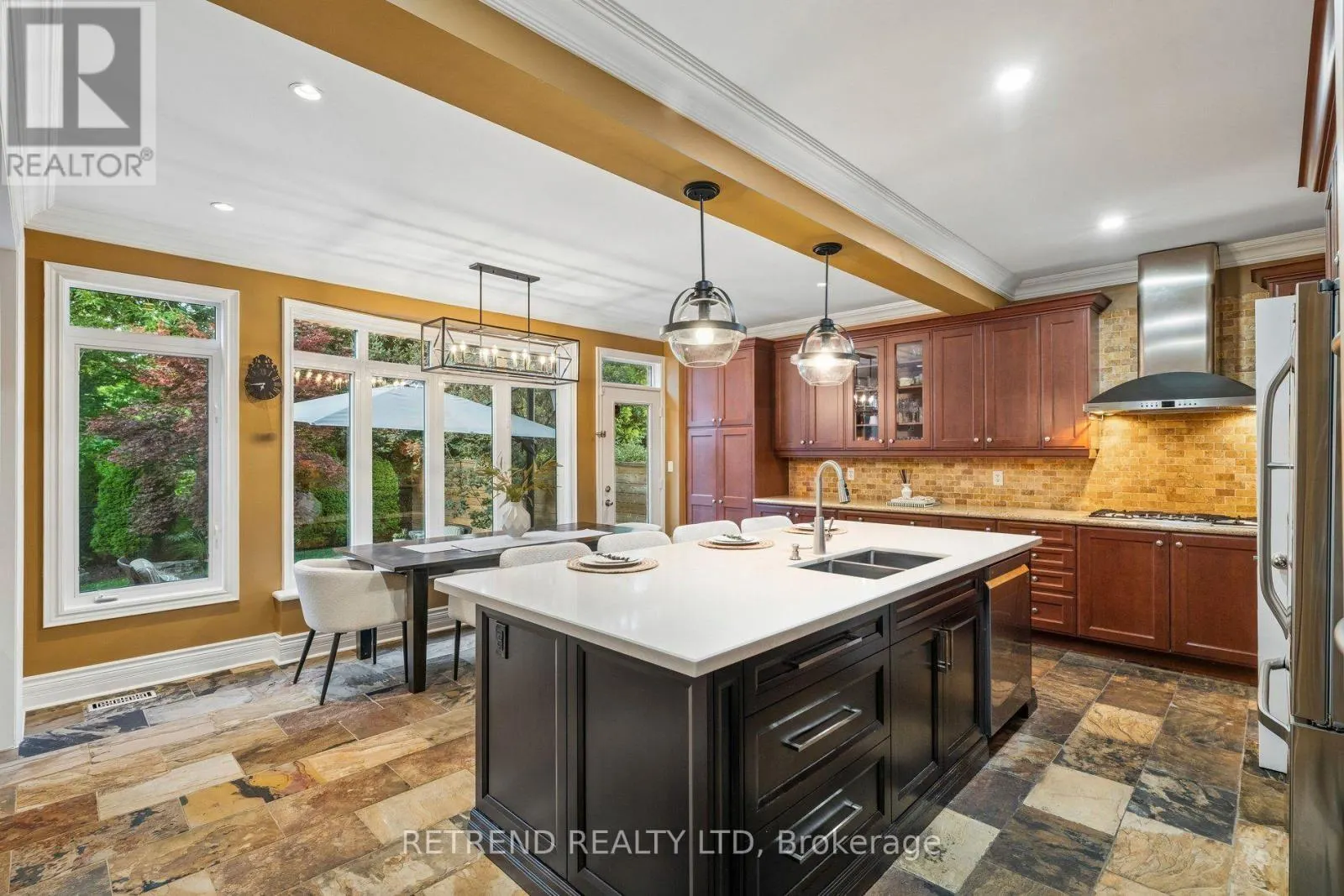 2223 WUTHERING HEIGHTS WAY