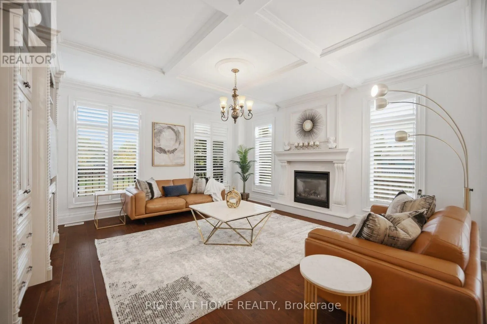2122 LAW HILL GATE