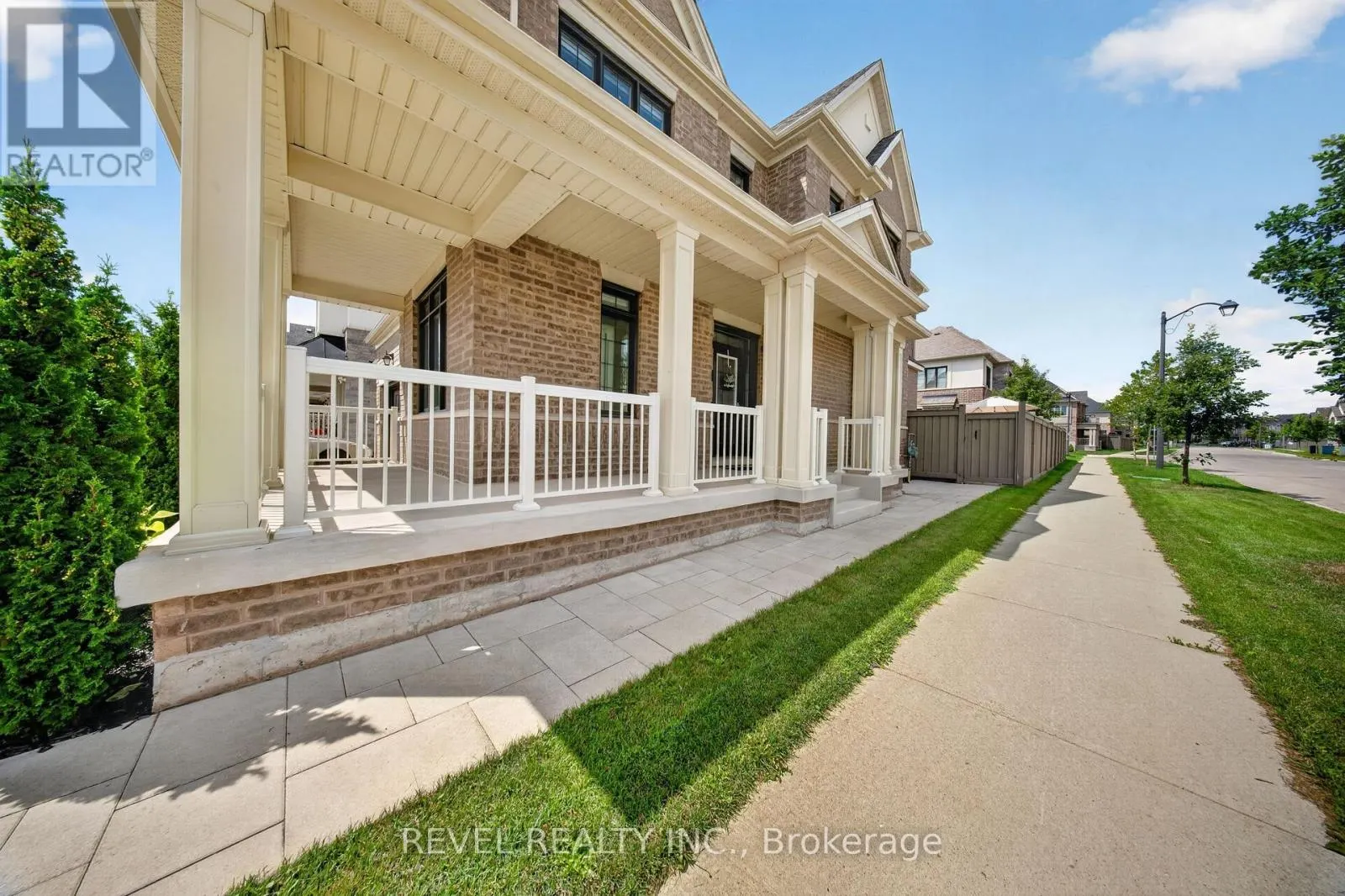 455 RAMSEY PLACE