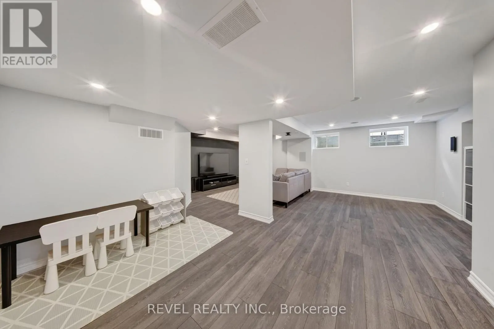 455 RAMSEY PLACE