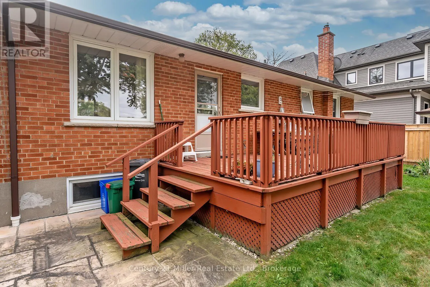 1135 BRIDGE ROAD