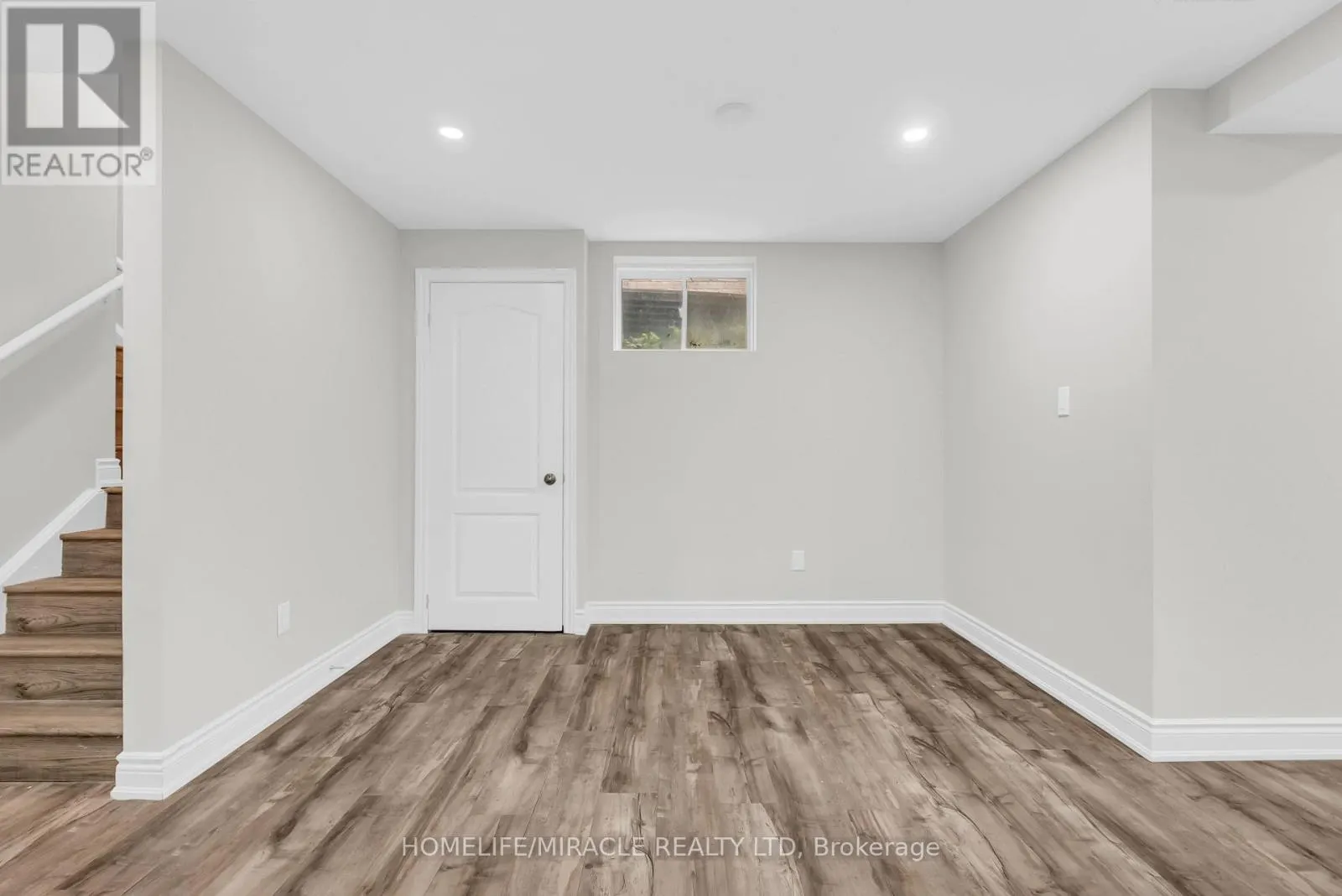 36 CEDARCREST STREET