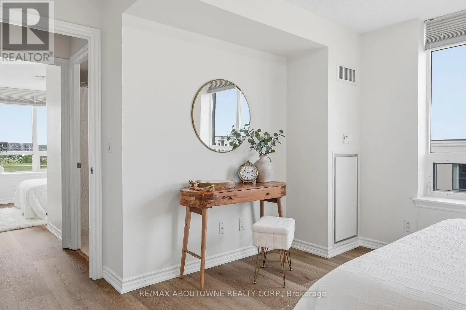 709 - 2391 CENTRAL PARK DRIVE