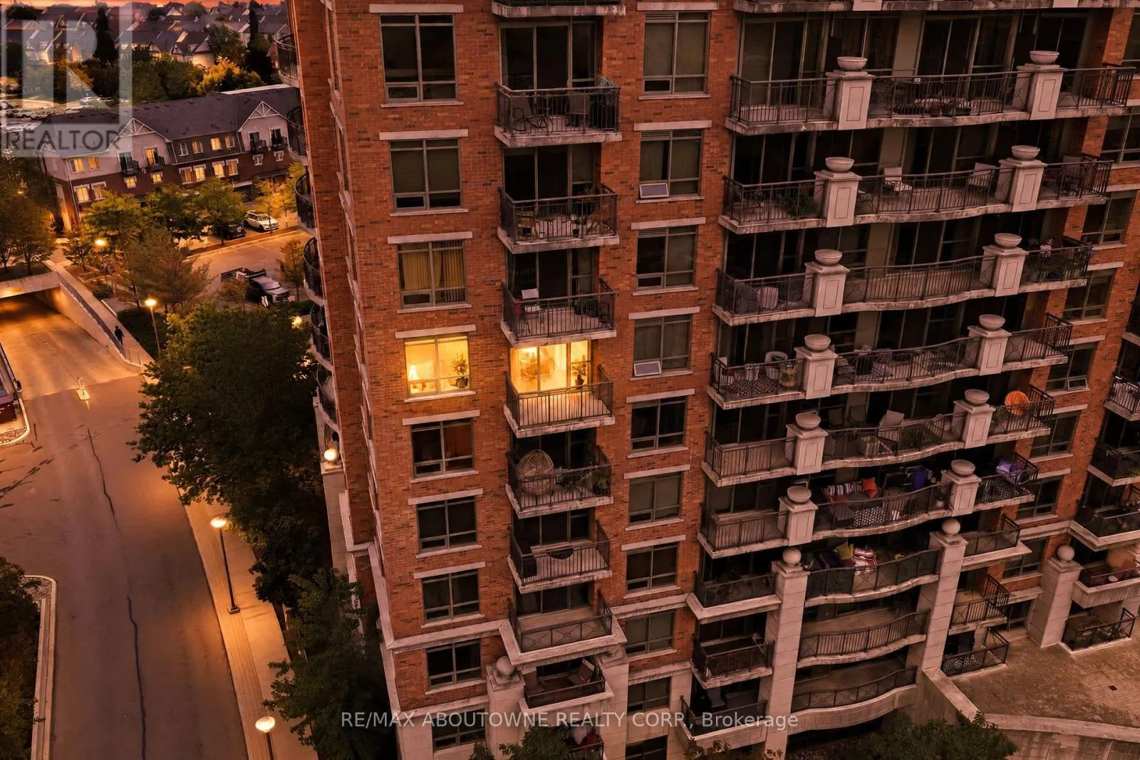 709 - 2391 CENTRAL PARK DRIVE