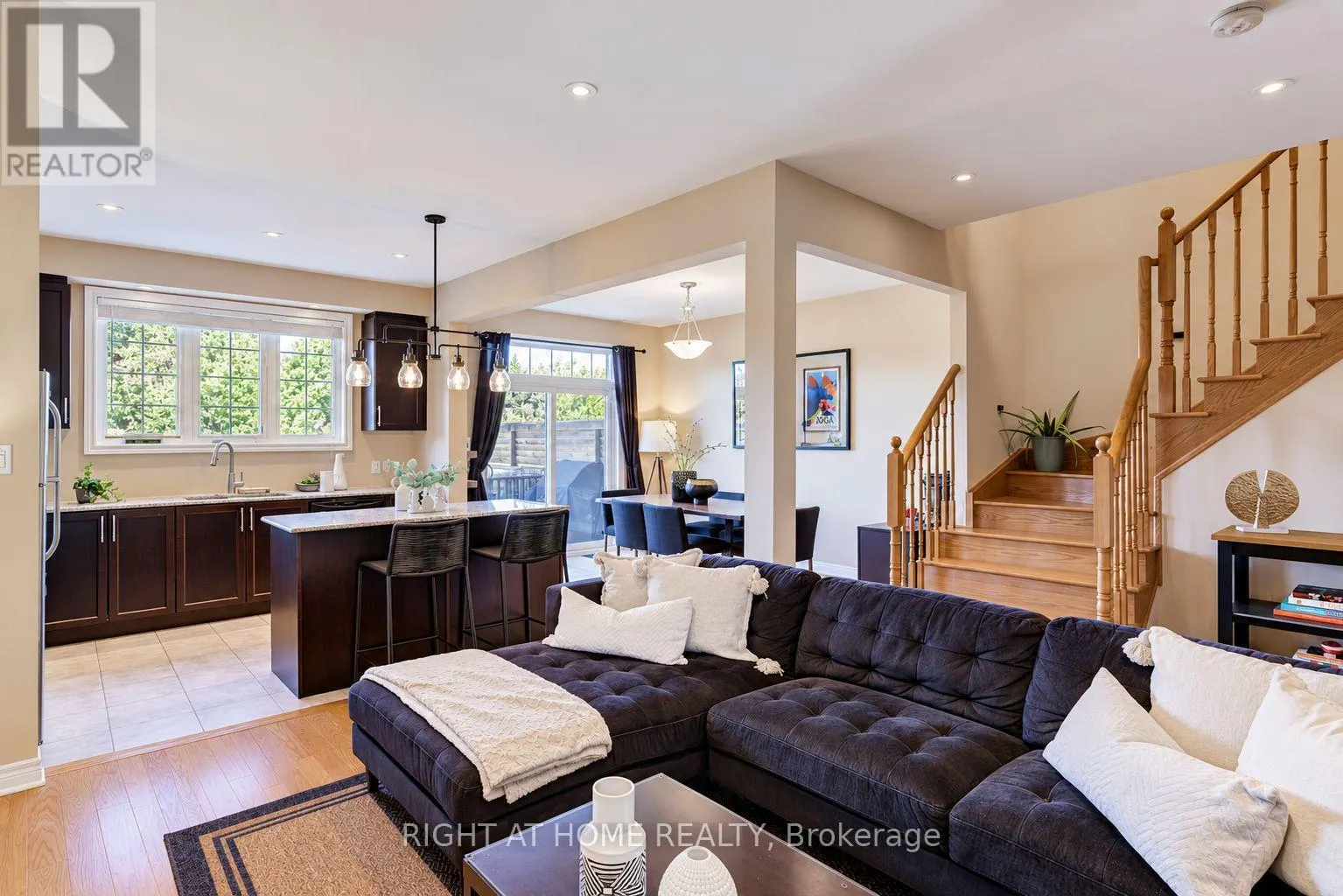 27 FALLIS CRESCENT