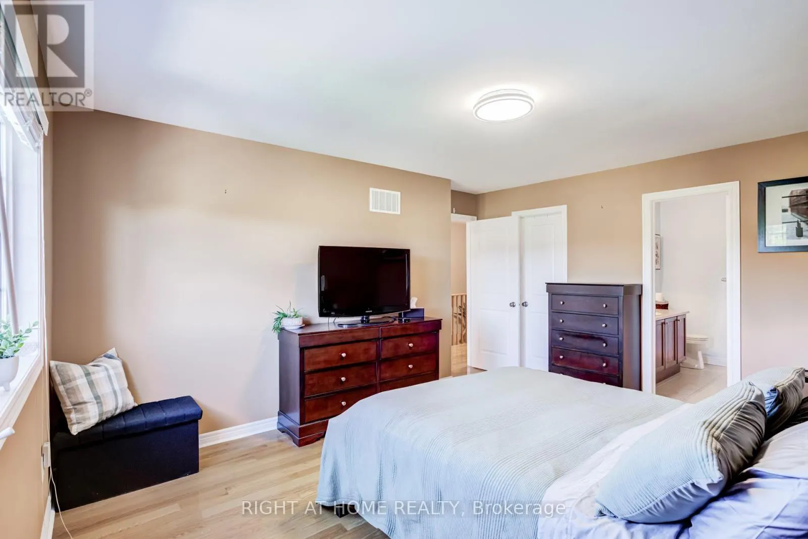 27 FALLIS CRESCENT