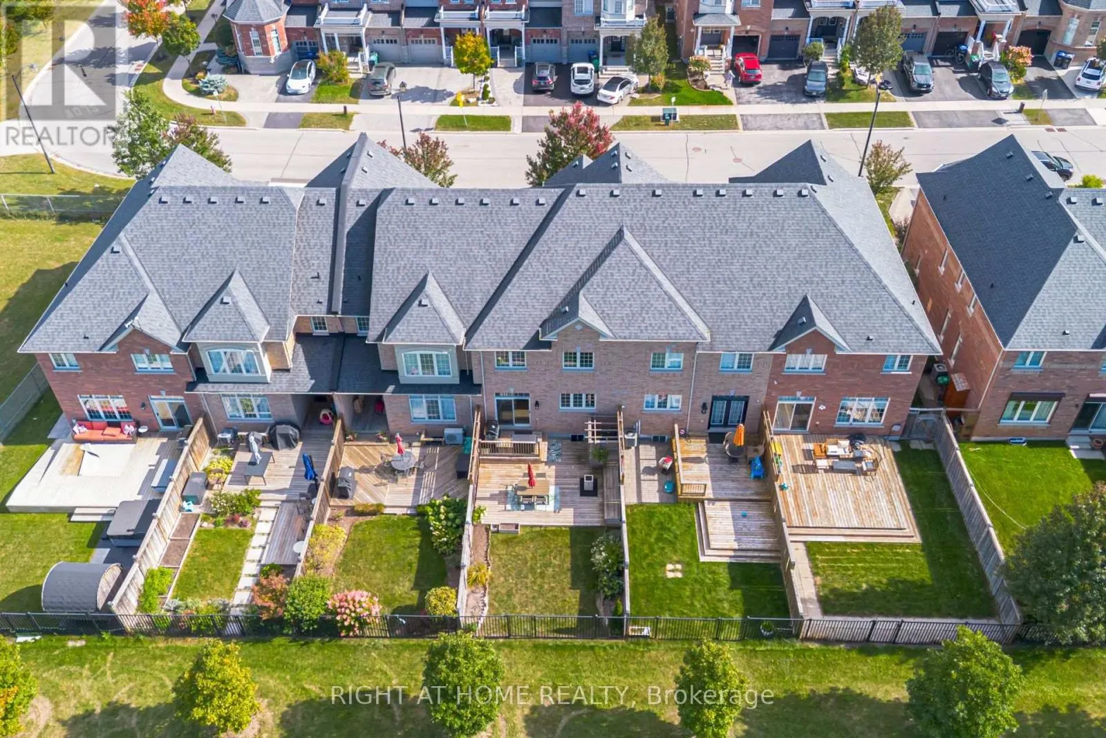 27 FALLIS CRESCENT