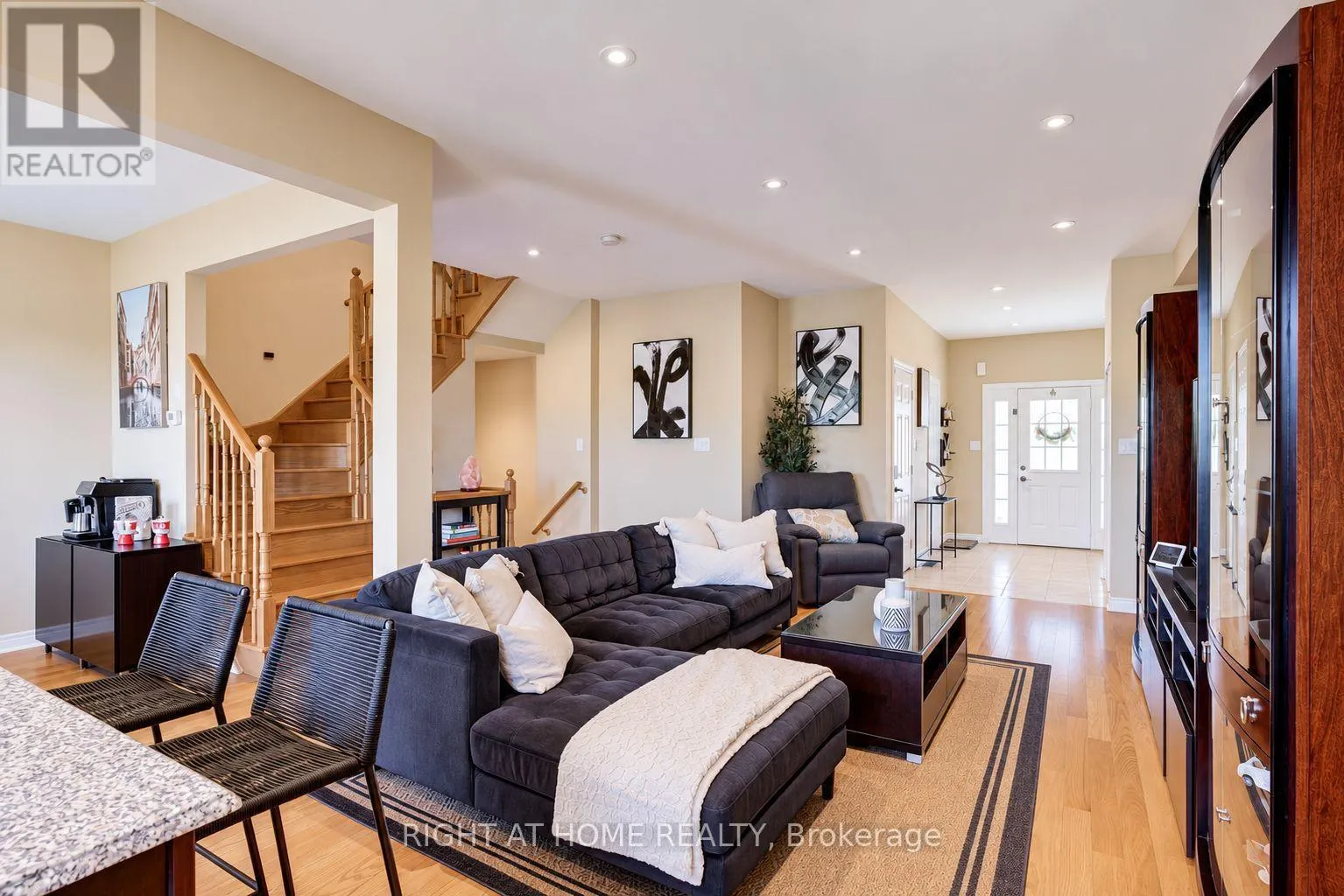 27 FALLIS CRESCENT