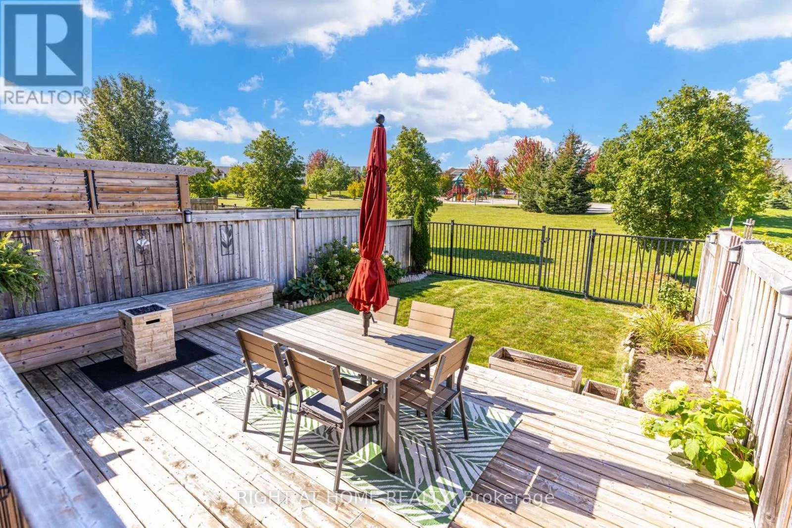 27 FALLIS CRESCENT