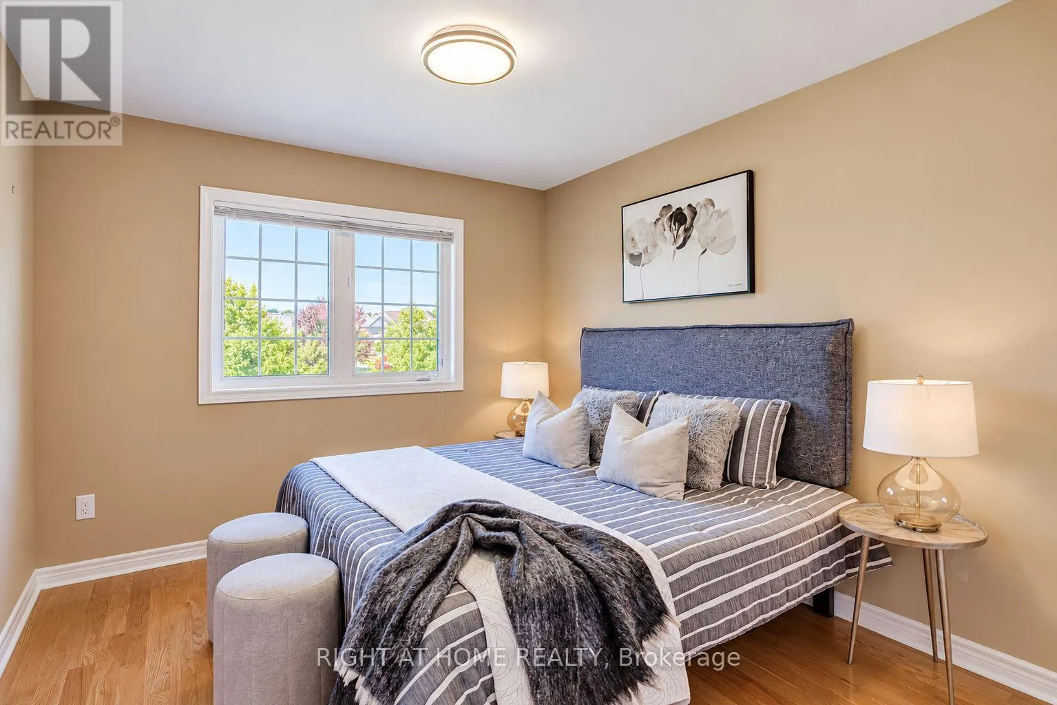 27 FALLIS CRESCENT