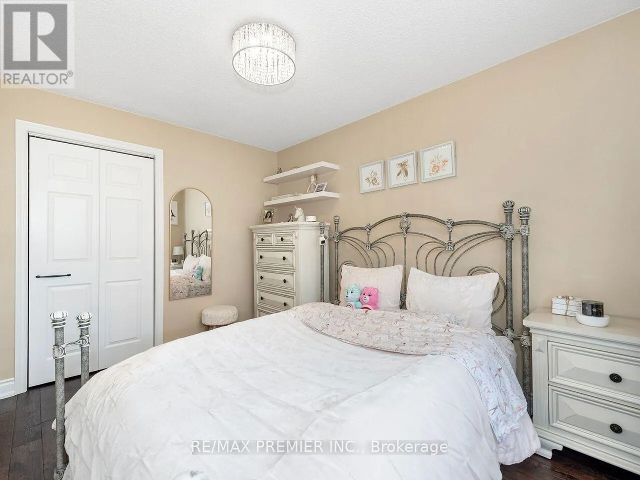 81 DE ROSE AVENUE