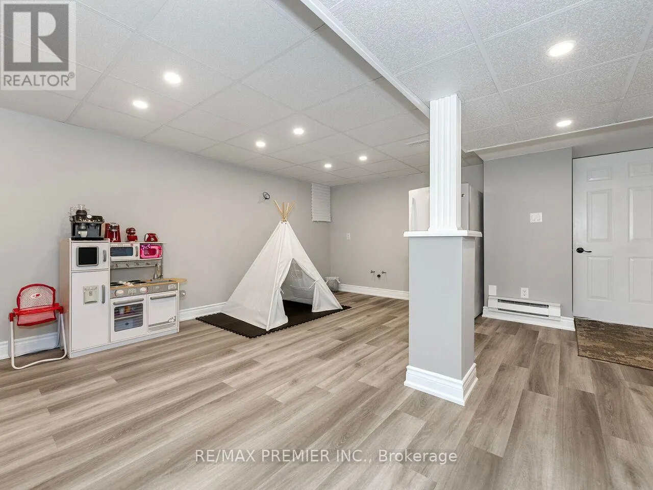 81 DE ROSE AVENUE
