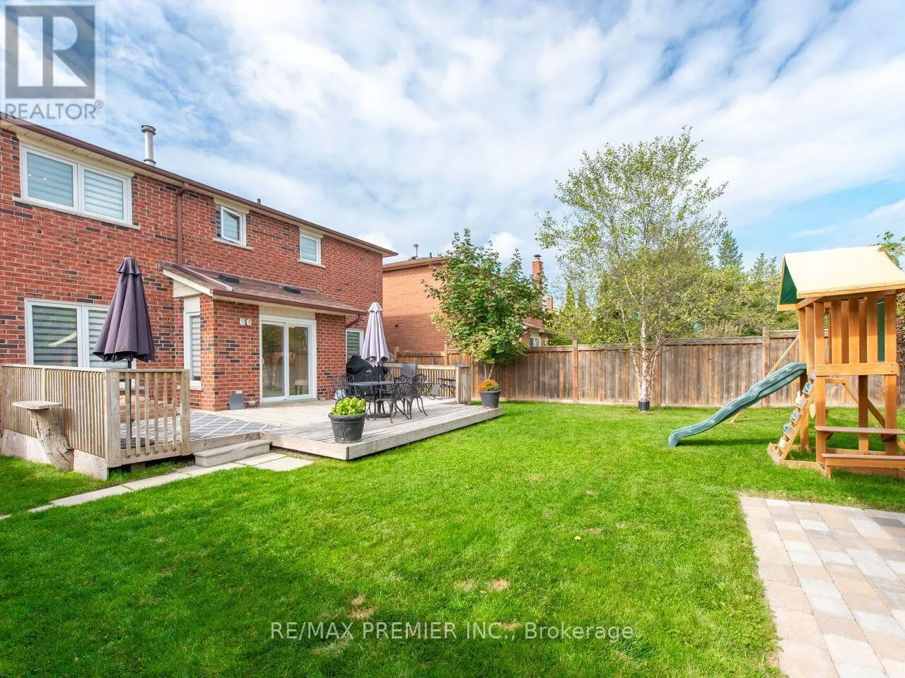 81 DE ROSE AVENUE