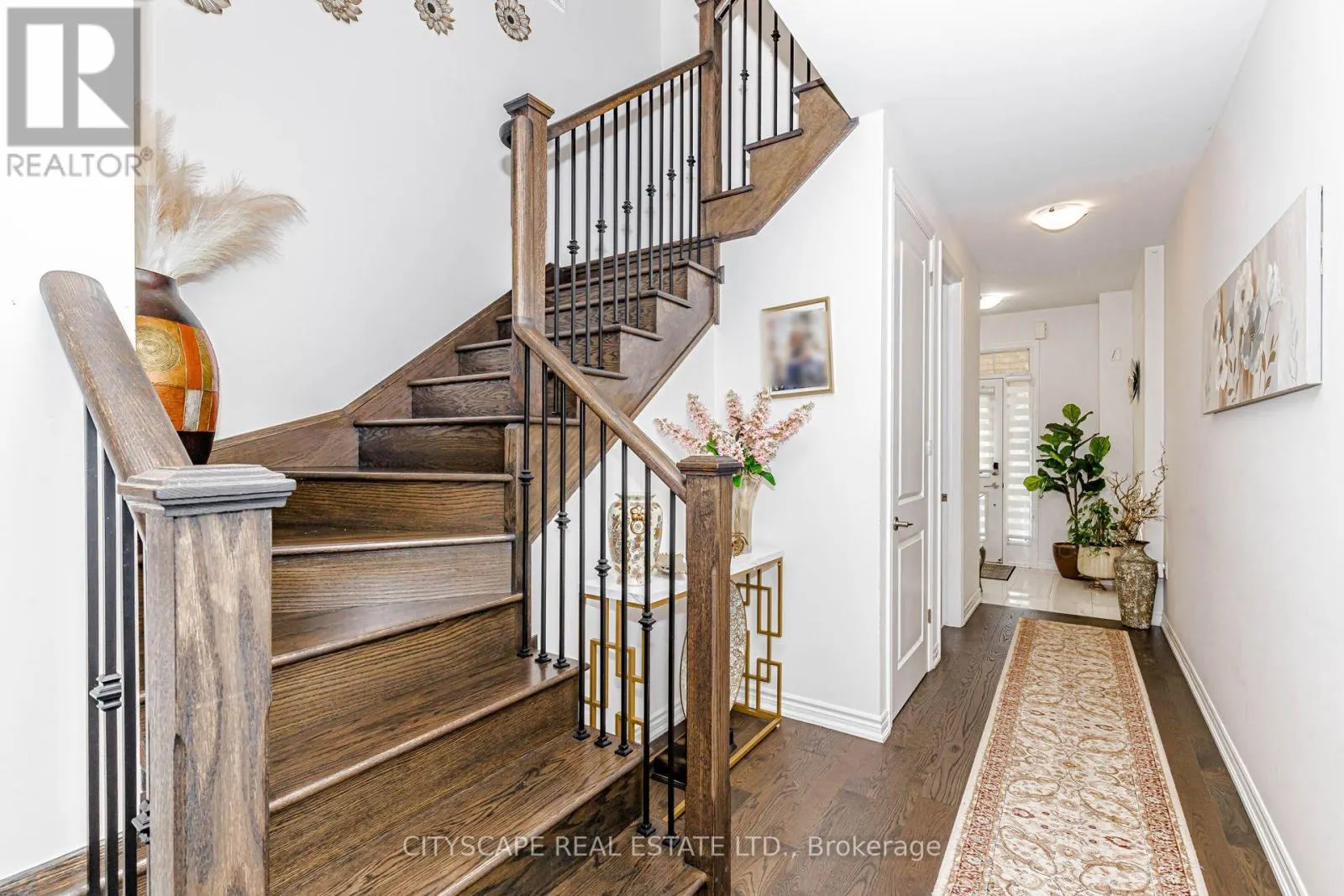 482 BERGAMOT AVENUE