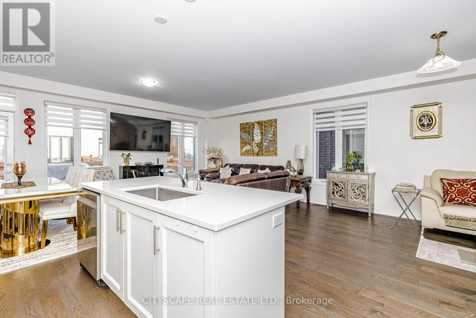 482 BERGAMOT AVENUE