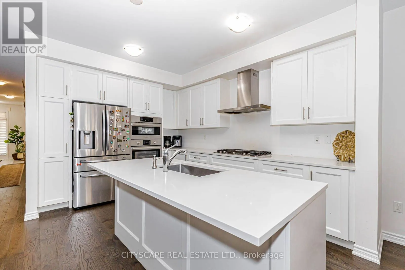 482 BERGAMOT AVENUE