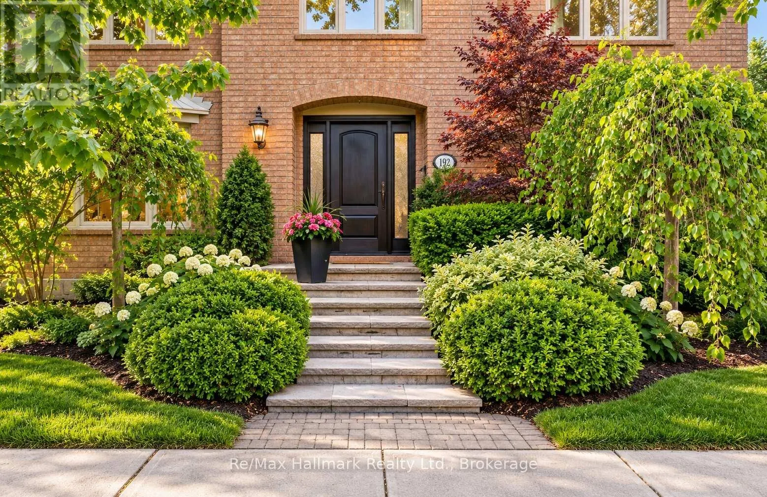 500 BLENHEIM CRESCENT