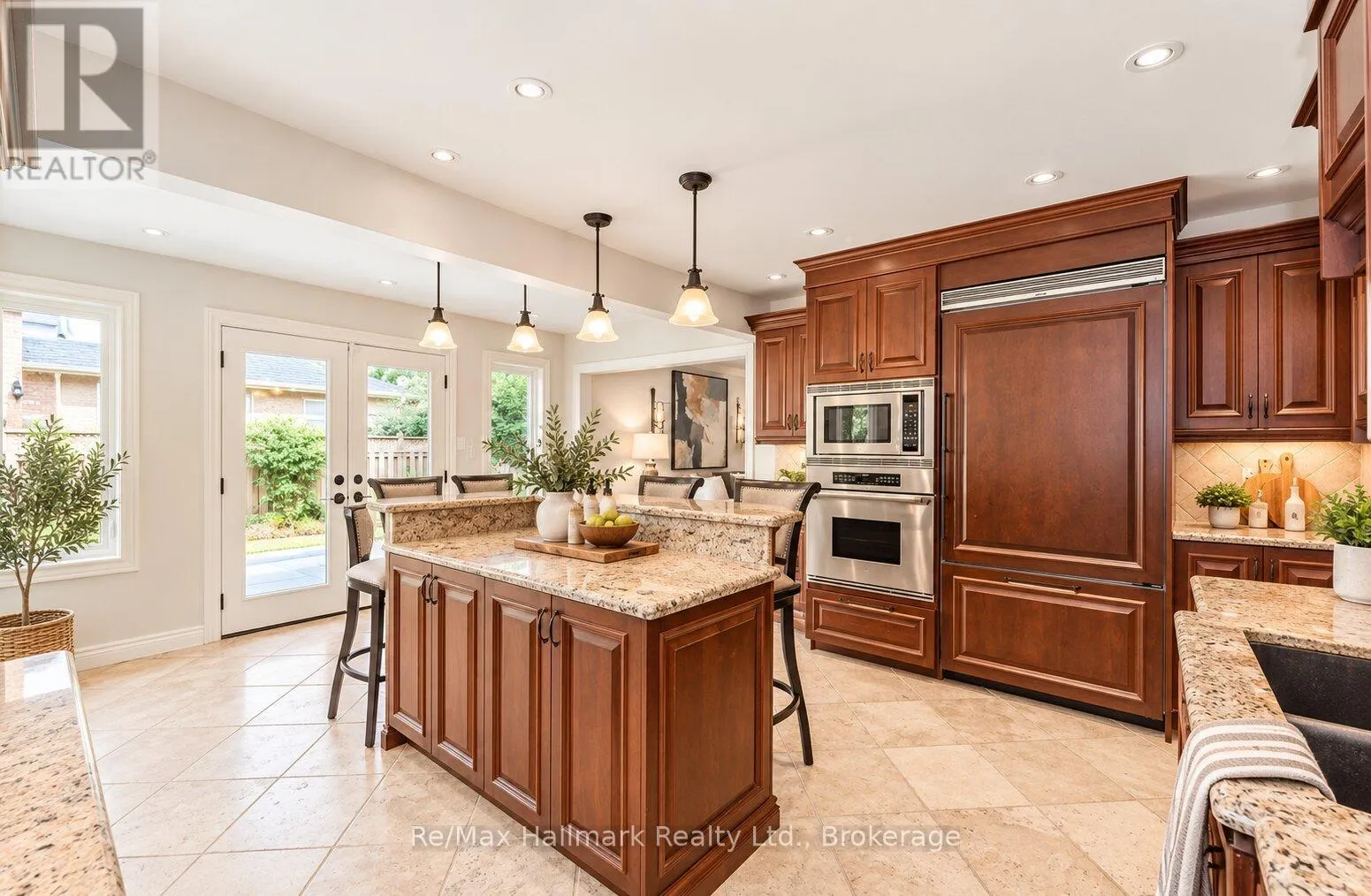 500 BLENHEIM CRESCENT