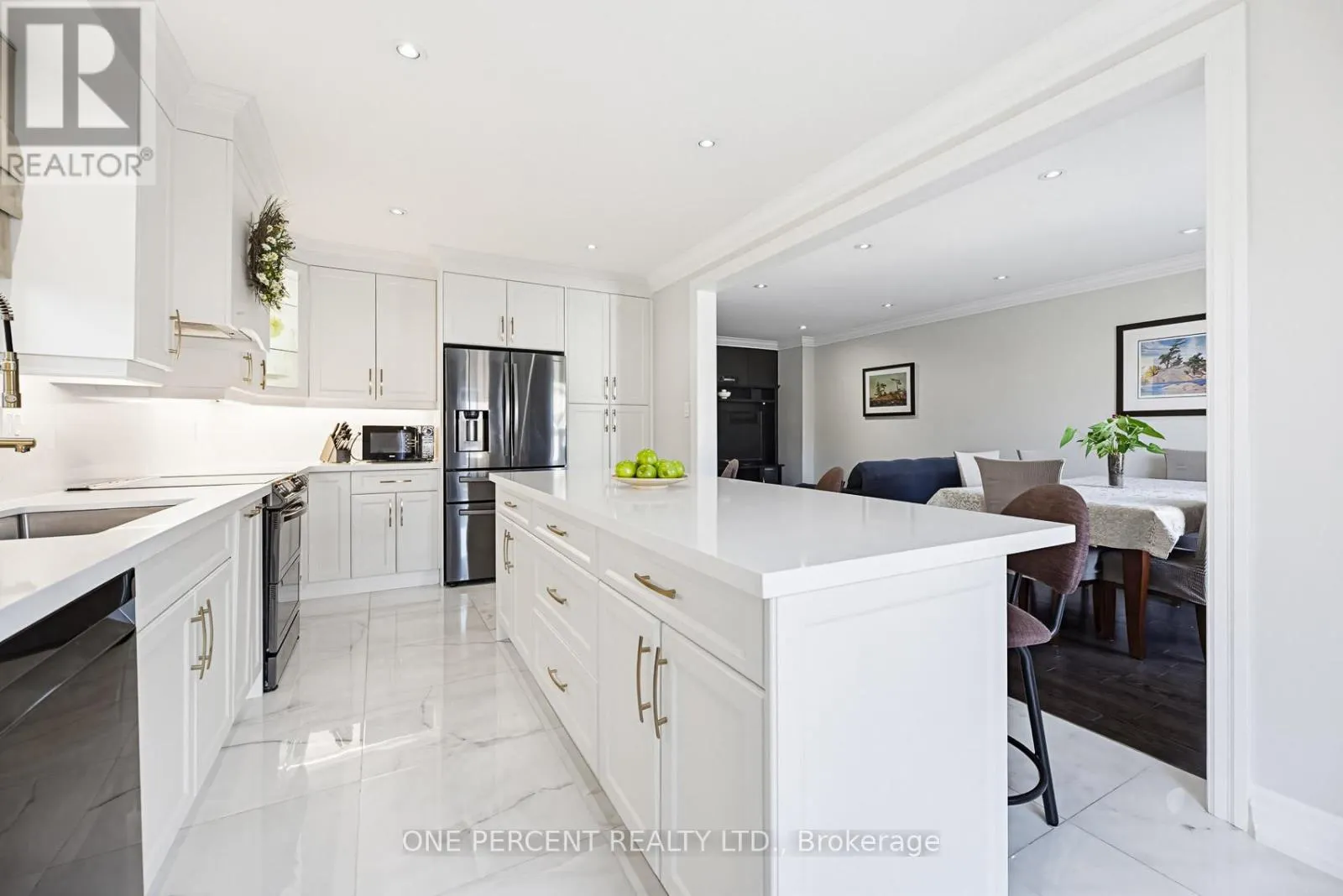 36 COACHWOOD MANOR COURT