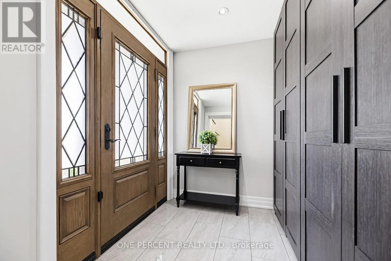 36 COACHWOOD MANOR COURT