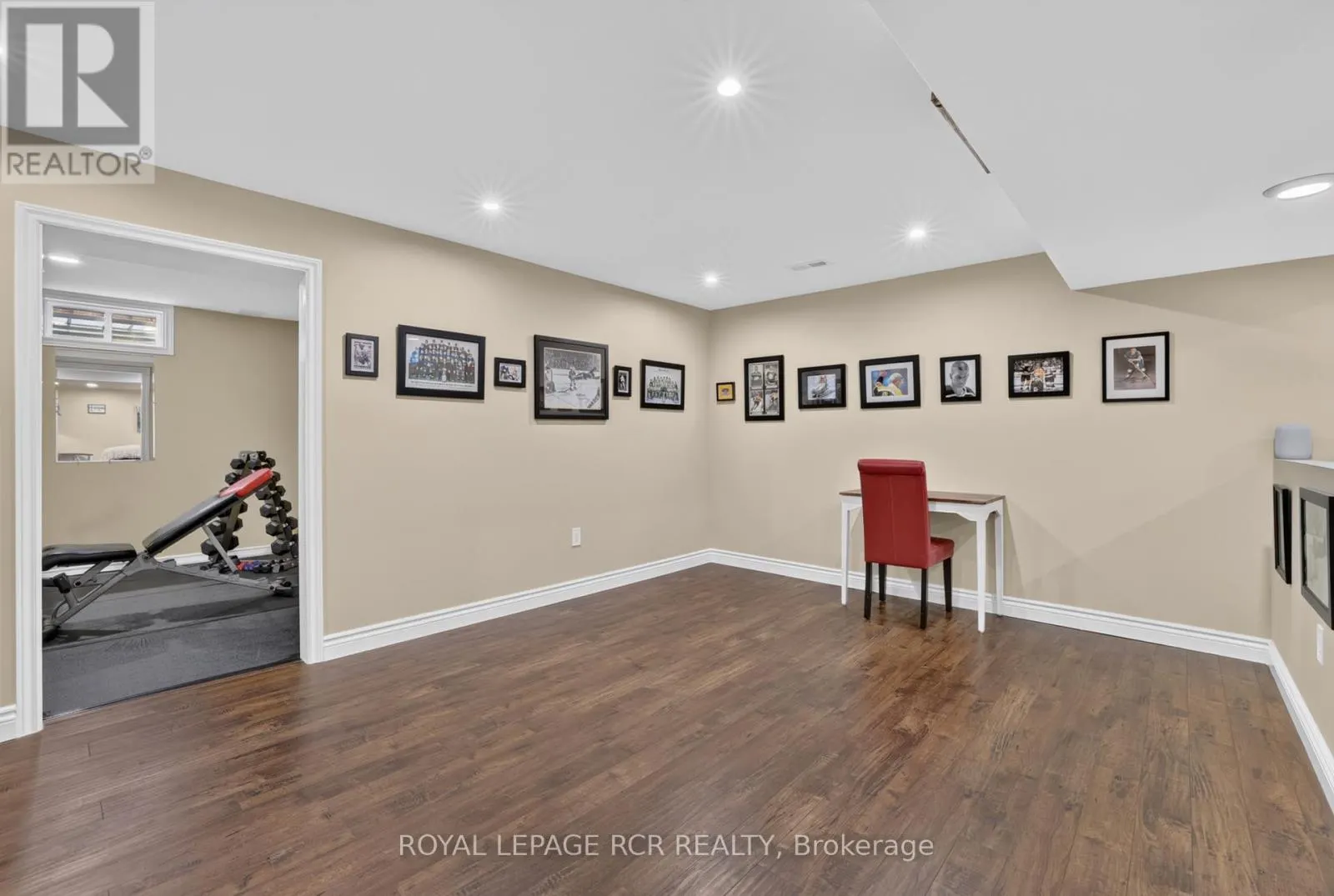 30 BORLAND CRESCENT