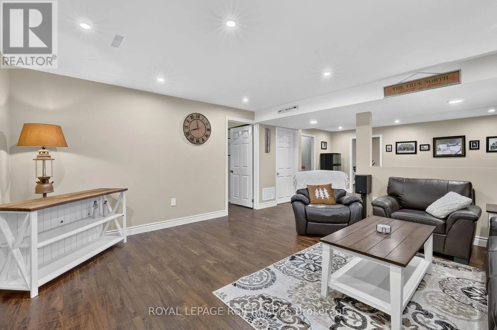 30 BORLAND CRESCENT