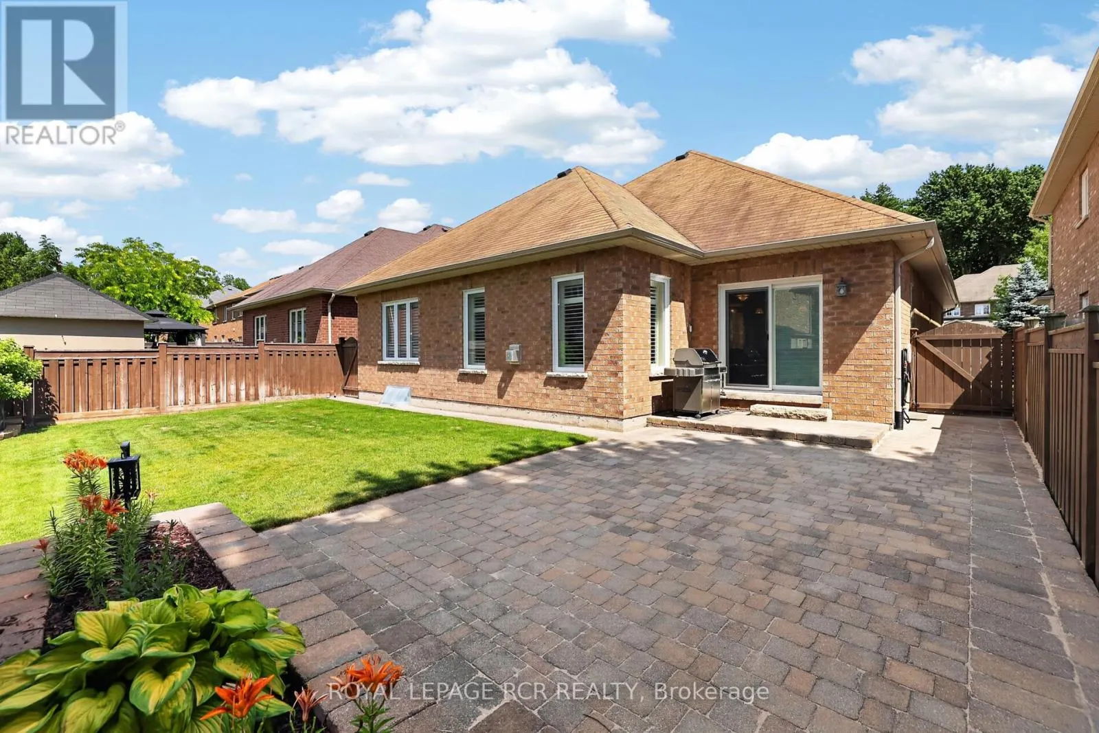 30 BORLAND CRESCENT
