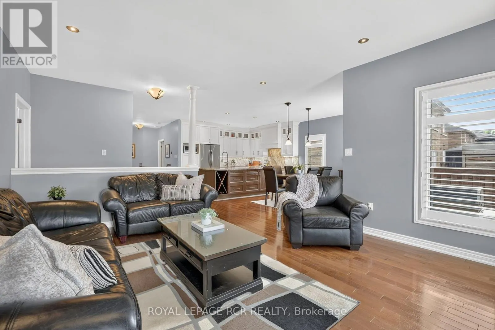 30 BORLAND CRESCENT
